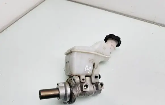 KIA Optima Clutch master cylinder 6A111Z6