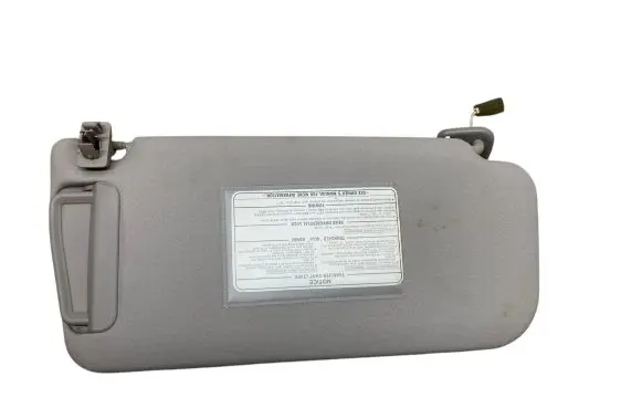 Mitsubishi Pajero Sun visor