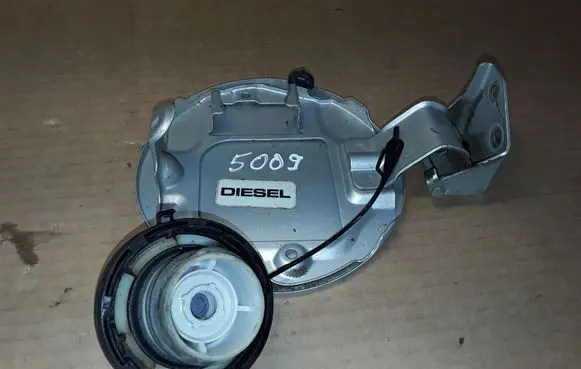 Fiat Sedici Fuel tank cap lock NOCODE