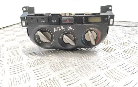 Toyota RAV 4 (XA20) Climate control unit 5590042200