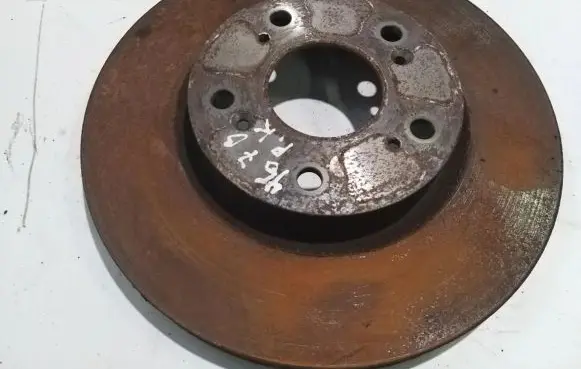 Honda FR-V Front brake disc ventiliuojamas