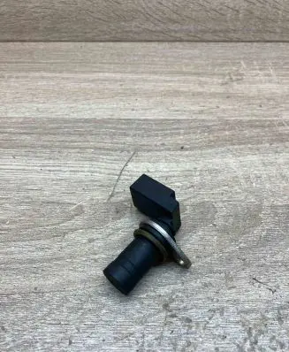 BMW X5 E53 Crankshaft position sensor 1709616 0759905