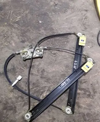 Audi A6 S6 C6 4F Front window lifting mechanism without motor 4F0837462D