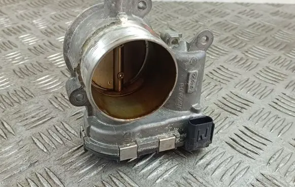 Lincoln Corsair Throttle valve K2GE9F991AA