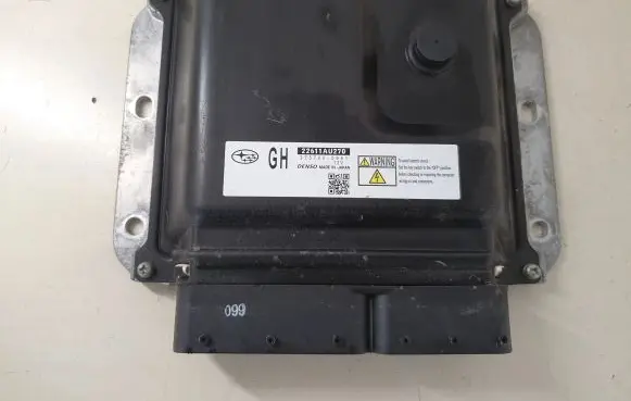 Subaru Outback Engine control unit/module 22611AU270