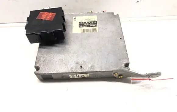 Toyota Avalon XX20 Engine control unit/module ECU 89661-07261