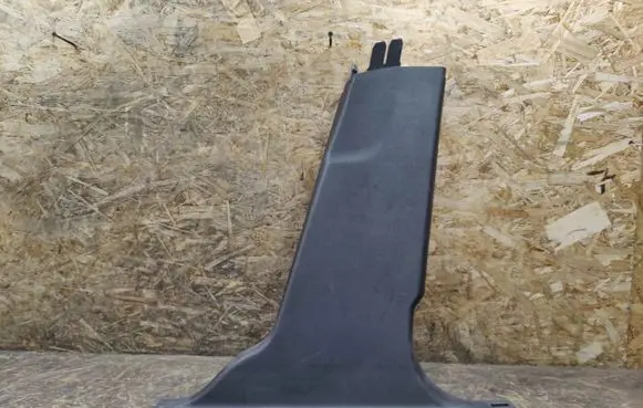 Volvo XC60 (B) pillar trim (bottom) 6841932