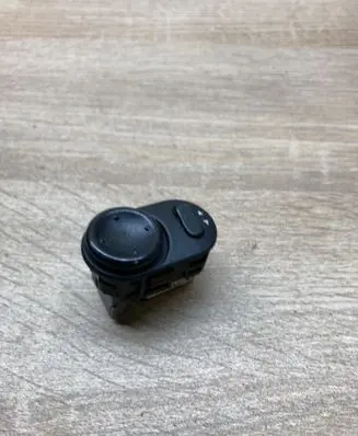 Opel Astra G Wing mirror switch 09226861