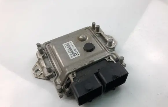 Suzuki Alto Engine control unit/module 3392071M20