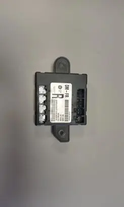 Chrysler Pacifica Door control unit/module 68316560AD P68316560AD 2841585011300