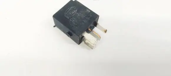 Mercedes-Benz C AMG W204 Other relay 0025421119