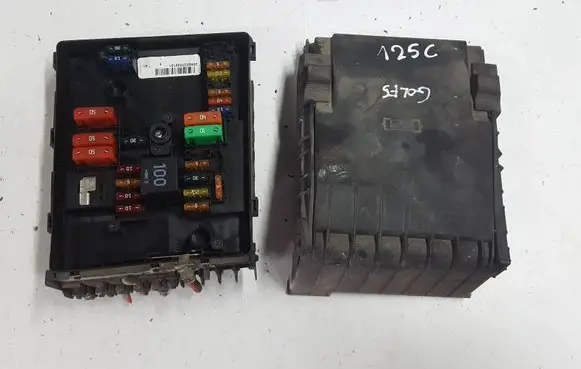 Volkswagen Golf V Fuse module 1K0937125CXAUTOPX 1K0937125C