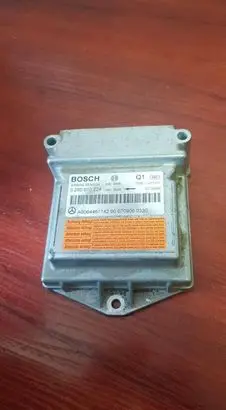 Mercedes-Benz Sprinter W901 W902 W903 W904 Airbag control unit/module 0285010224