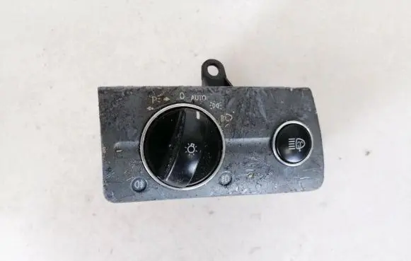 Mercedes-Benz E W211 Light switch 2115450104