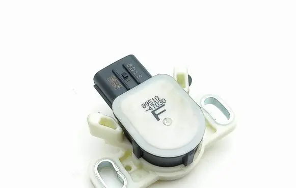 Toyota Prius (XW50) Brake pedal sensor switch 8951047030