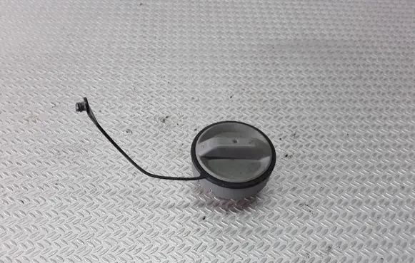Toyota Corolla Verso AR10 Fuel tank filler cap 