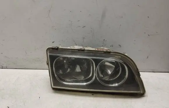 Volvo S40, V40 Headlight/headlamp