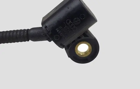 Volkswagen PASSAT B6 Camshaft position sensor 1J0973723