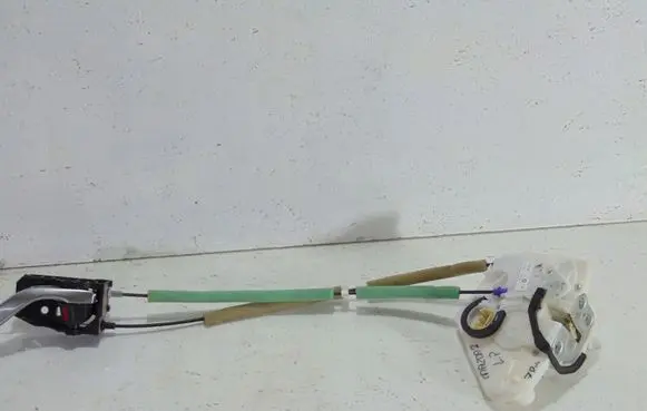 Mazda 2 Front door lock