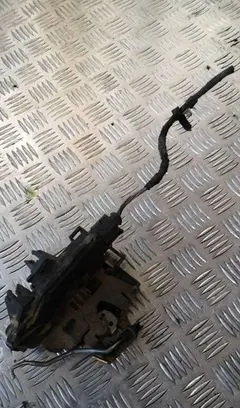 Audi A6 S6 C5 4B Front door lock 4b083954