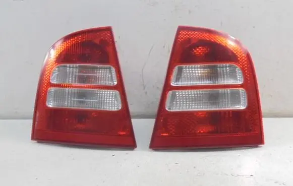 Skoda Octavia Mk1 (1U) Rear/tail lights 1U6945095