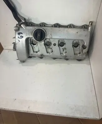 Audi A8 S8 D3 4E Rocker cam cover 077103475aa