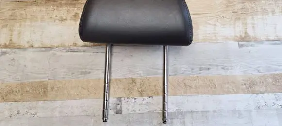 Skoda Superb B5 (3U) Rear seat headrest 