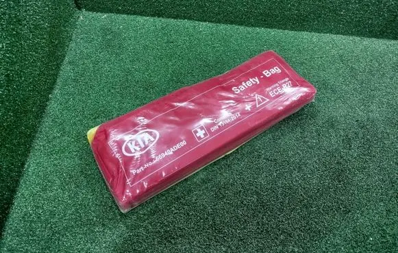 KIA Ceed First aid kit 66940ADE00
