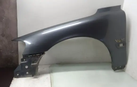 Volvo V70 Fender 