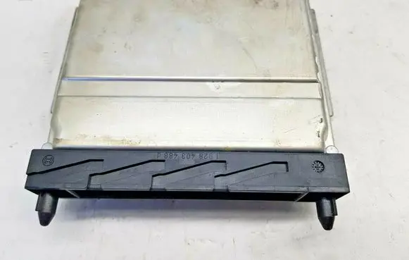 Volvo XC90 Engine control unit/module 0261207809 nr1392