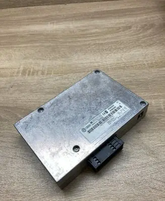 Audi A4 S4 B7 8E 8H Bluetooth control unit module 8P0862335H
