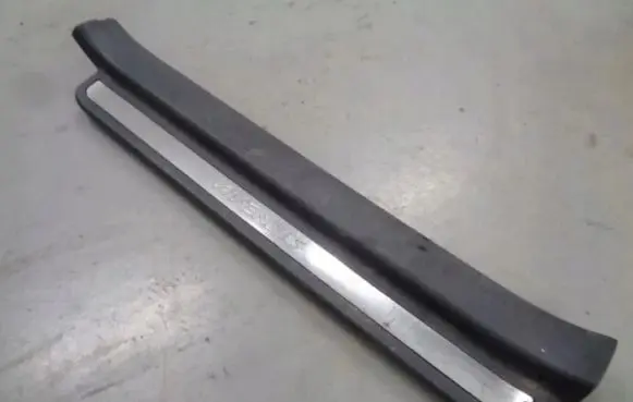 Toyota Avensis T250 Thresholds for All-terrain vehicles 