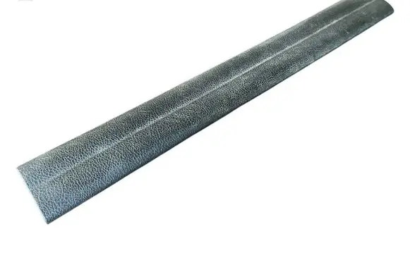 Front sill trim cover