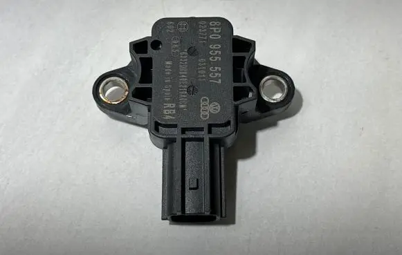 Audi A3 S3 8P Airbag deployment crash/impact sensor 8P0955557