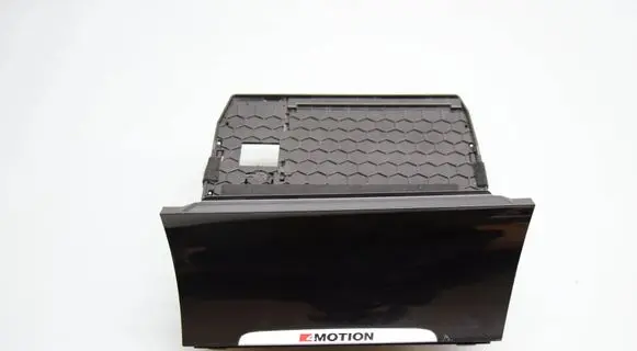 Volkswagen Golf VII Glove box 5G2863391