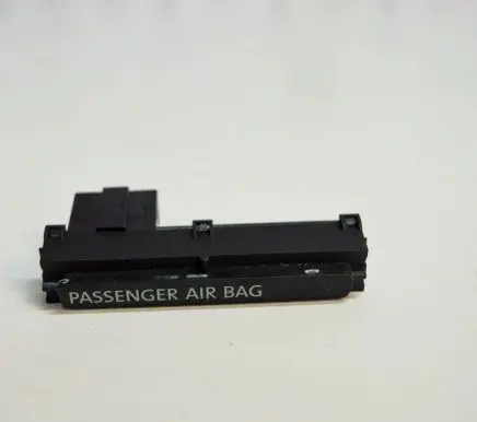 Passenger airbag on/off switch