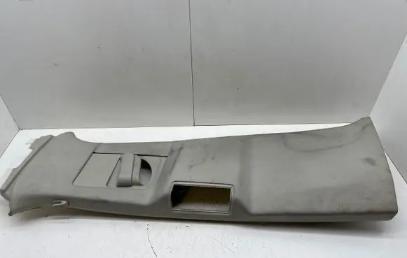 Volvo XC90 (B) pillar trim (top) 31363574