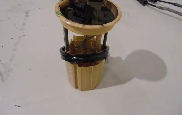 Audi Q7 4M Fuel injection high pressure pump