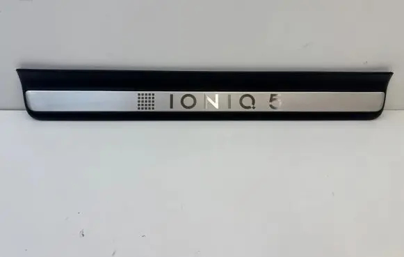 Hyundai Ioniq 5 Front sill trim cover 85884GI100