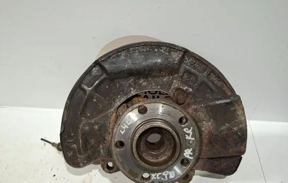 Volvo XC90 Front wheel hub P30683086
