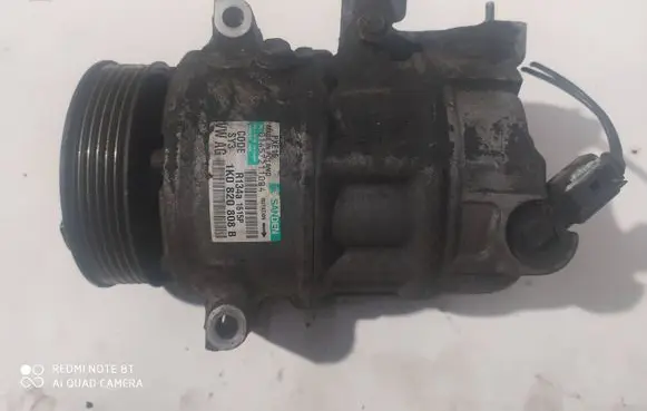 Volkswagen Golf VI Air conditioning (A/C) compressor (pump) 1K0820808B