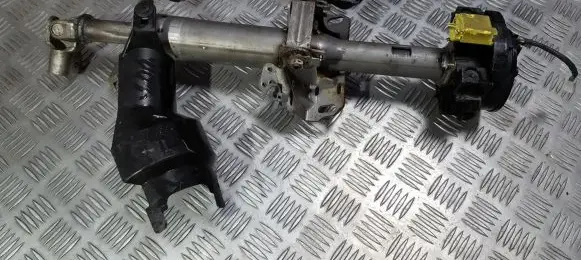 Nissan Almera Steering wheel axle