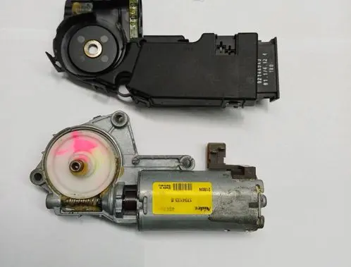 Volkswagen Eos Folding roof motor 1Q0959591C 1704133B