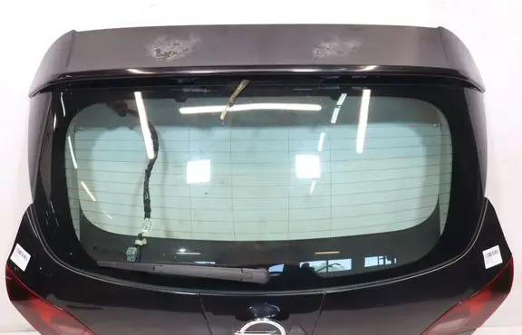 Opel Astra J Truck tailgate
