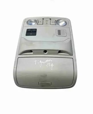 Volkswagen Tiguan Front seat light 1K0867489E
