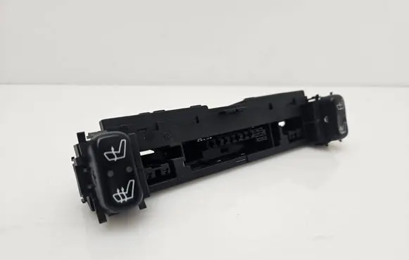 Mercedes-Benz E W210 Seat heating switch 2108200151