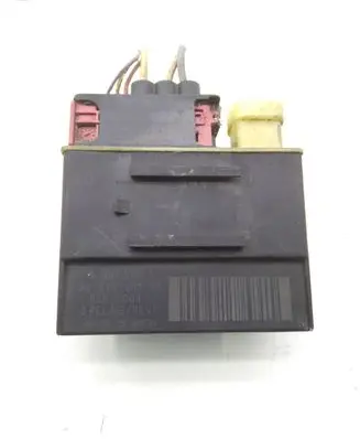 Citroen C5 Glow plug pre-heat relay 018010951 9652021180