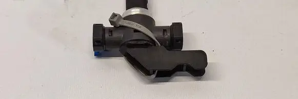 Volvo XC40 Fuel pressure regulator 32242225