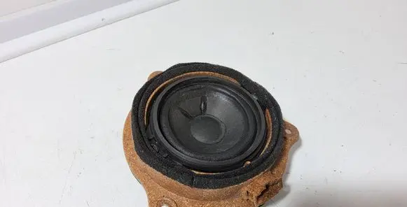 Audi A6 S6 C6 4F Front door speaker 4F0035411B