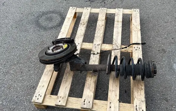 Chrysler Grand Voyager V Front wheel hub spindle knuckle